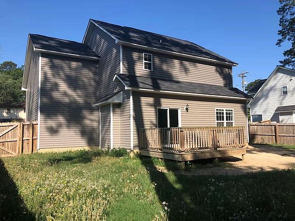 4th image of 7313 Hyannis Dr