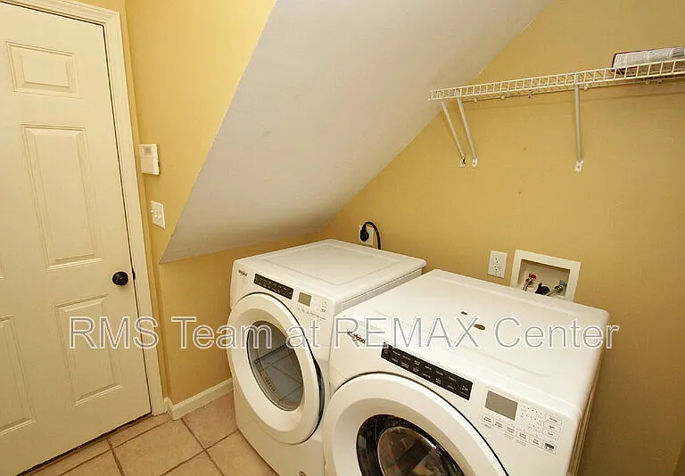1360 Eastgate Ct SE — Photo 15