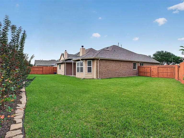 10103 Sweet Willow Ln — Photo 31