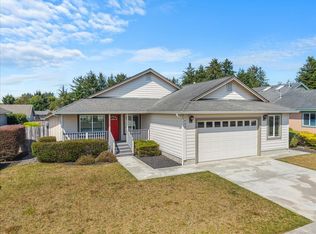 1439 Garden Brook St, McKinleyville, CA 95519