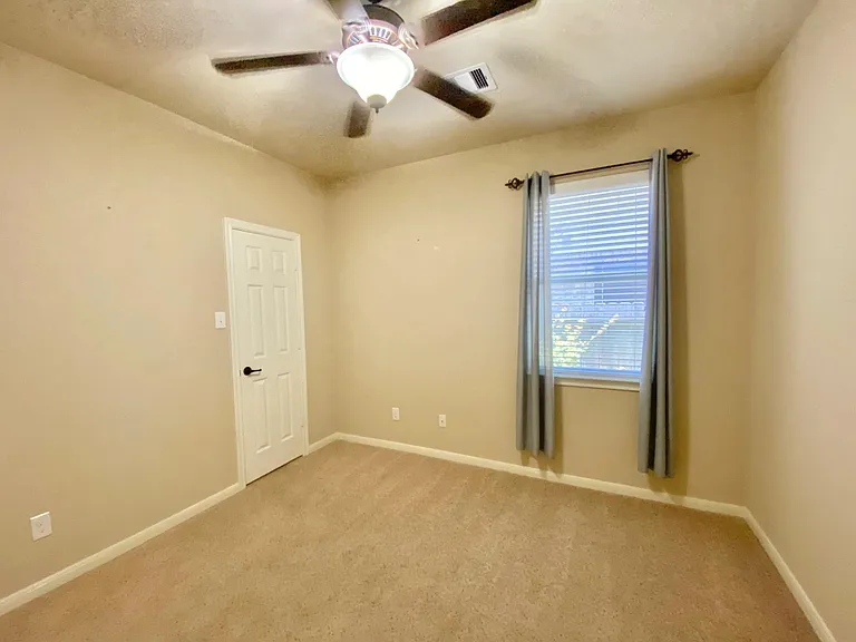 24823 Dutton Point Dr — Photo 22