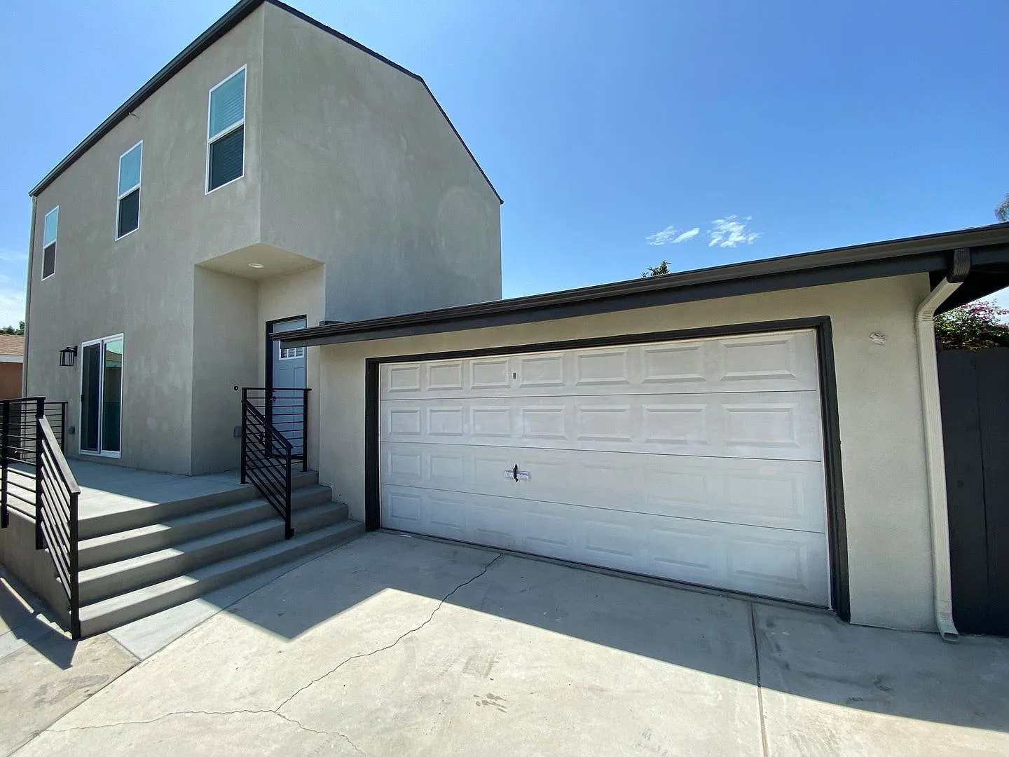 Newer Build 4BD/2BA on East Falls — Photo 2