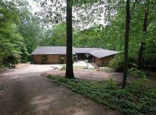 3882 Cherokee Frd, Gainesville, GA 30506