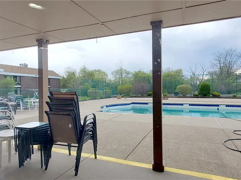 pool