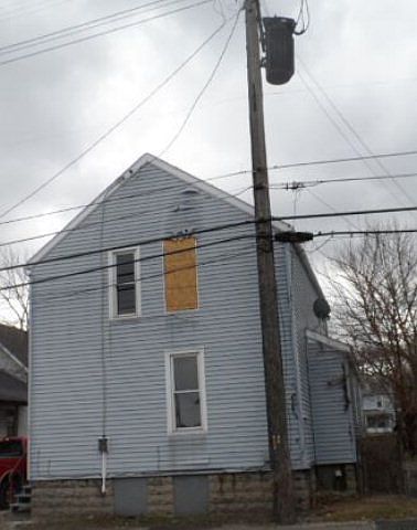 1st image of 154 Luther Pl E