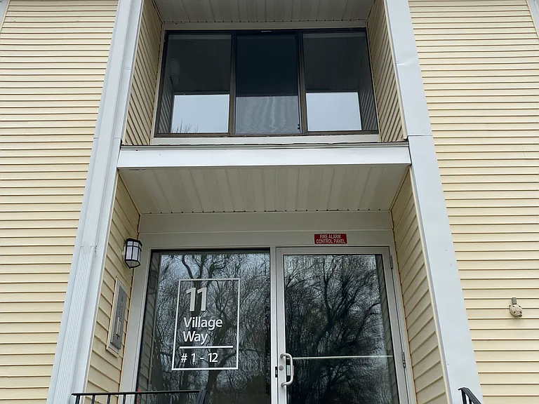11 Village Way #6 — Photo 2