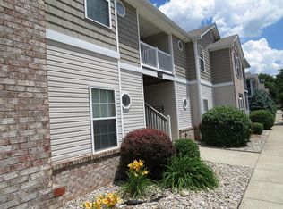 8301 Savannah Springs Ct UNIT 203, Louisville, KY 40219