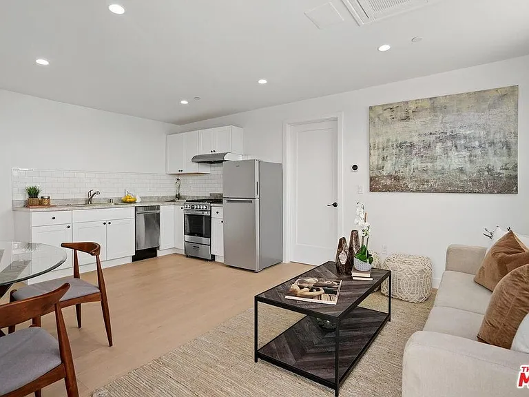 4145 Tilden Ave #A — Photo 5