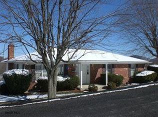 207 Crestview Ave, Bedford, PA 15522