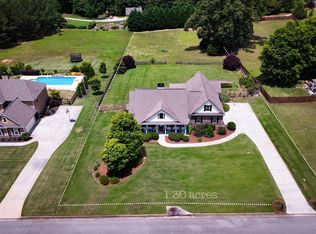 193 Walden Pond Way, Senoia, GA 30276