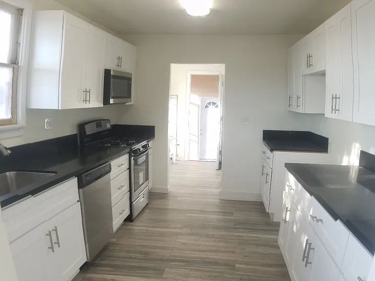 12001 College Ave — Photo 1