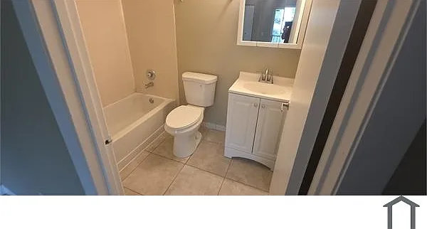 312 Meadows Cir #312 — Photo 5