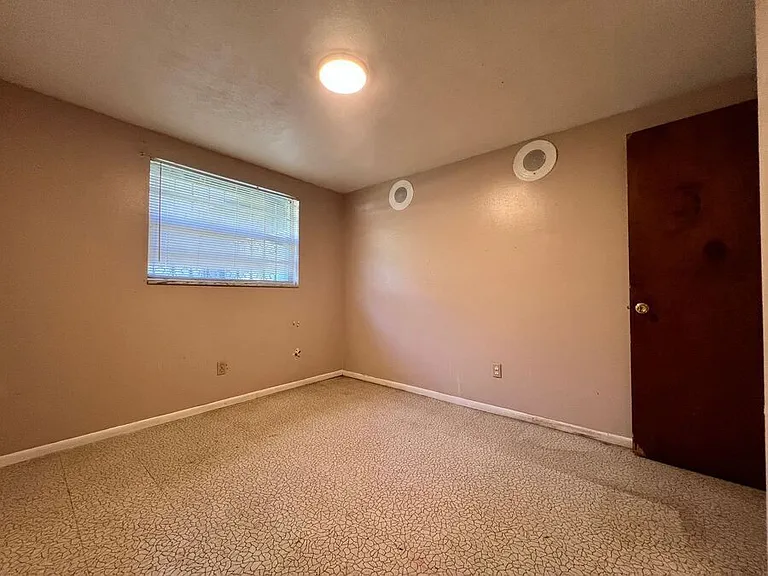 9322 Eastfield Rd #B — Photo 5