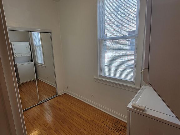 3rd image of 2541 W Carmen Ave APT 1