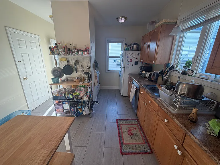 125 Hillsdale Rd #1R — Photo 2