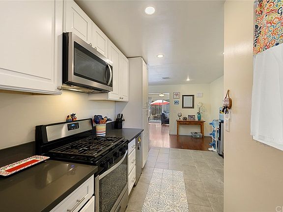 2nd image of 630 S Knott Ave APT 18