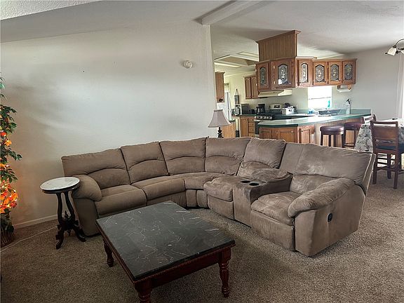 5th image of 1124 Atlantis Dr