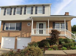 5 Evelyn Ct, Irwin, PA