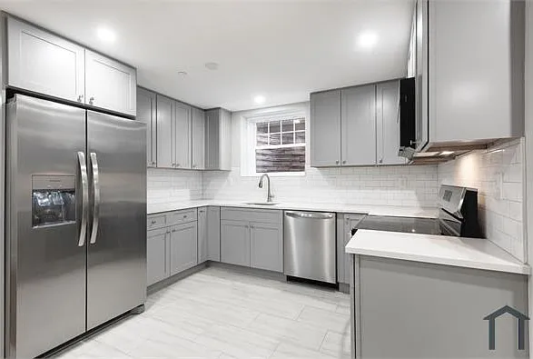 3 bed, $3,350 — Photo 4