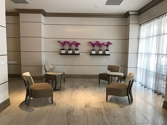 4th image of 19390 Collins Ave APT 1426