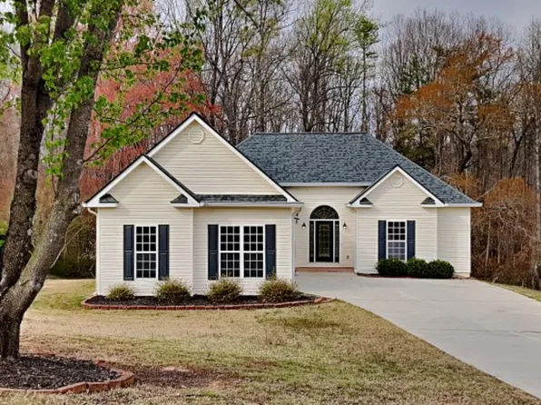 3818 Covered Bridge Pl, Gainesville, GA 30506