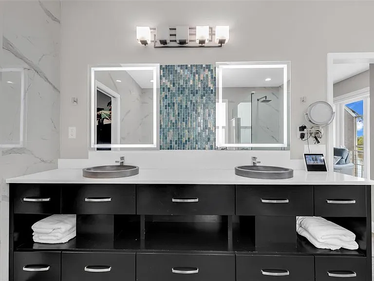 276 Lewis Cir #112 — Photo 41