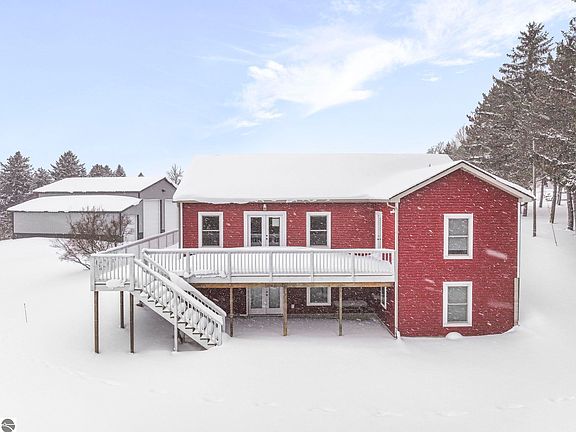 2nd image of 7553 Steiner Rd