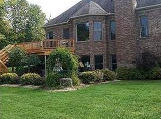 3436 Waldon Rd, Lake Orion, MI 48360