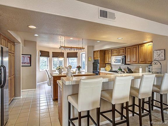 4th image of 1900 Mountain Valley Ln