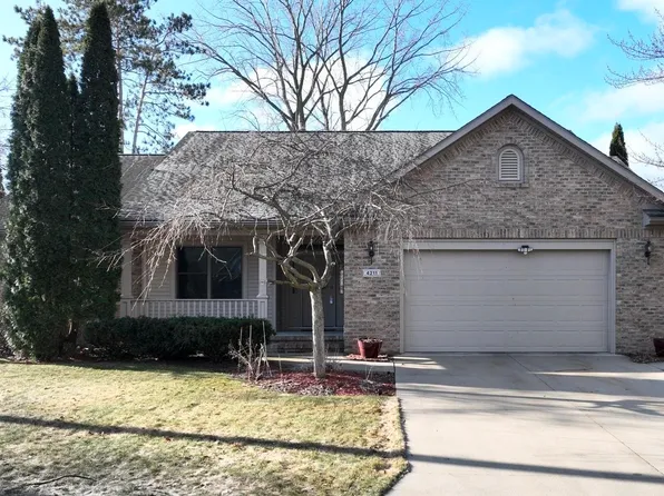 4211 Stonegate Dr, Midland, MI 48640