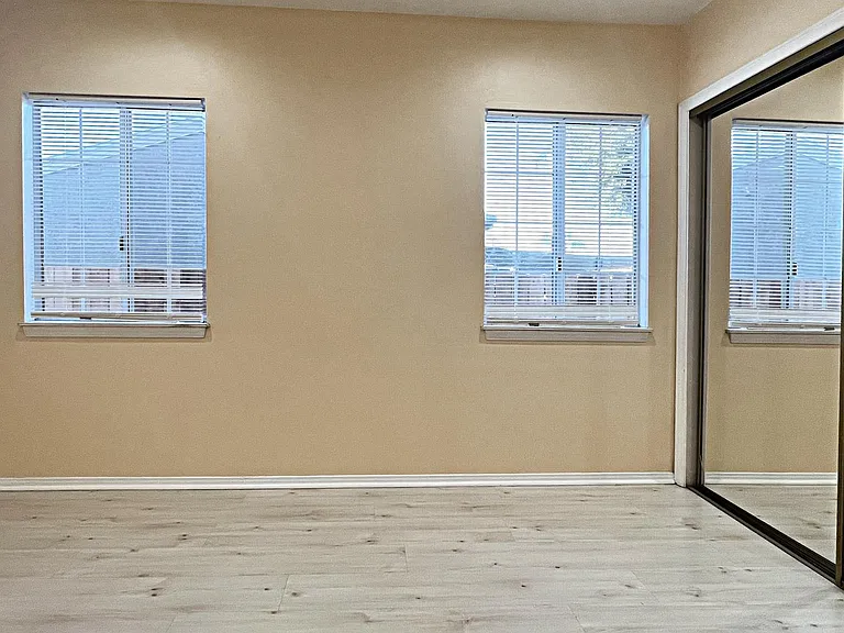 5627 Adele Ave — Photo 31
