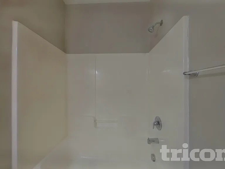6909 Barefoot Forest Dr — Photo 16