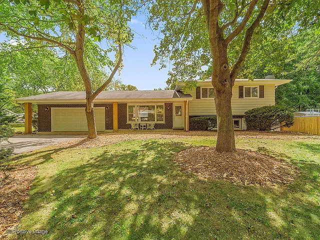 3S301 Juniper Ln photo 1