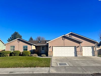908 N Quebec St, Kennewick, WA, 99336