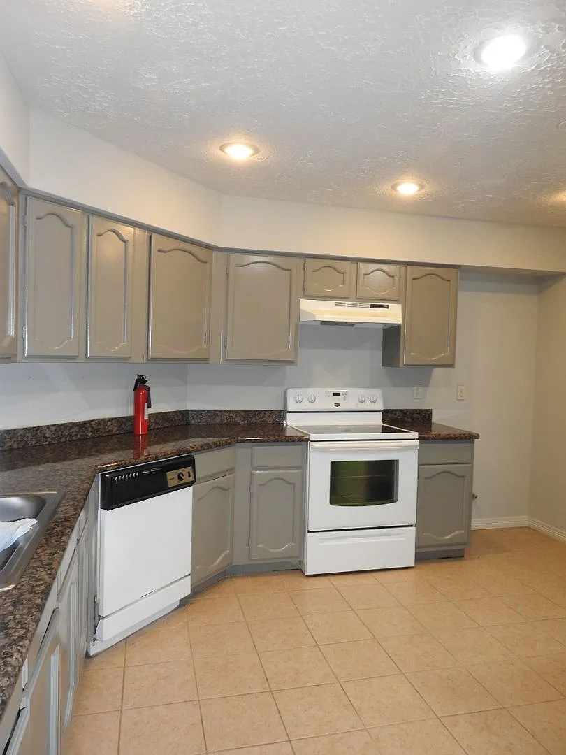 Offered by Precision Realty & Management, LLC!! — Photo 4