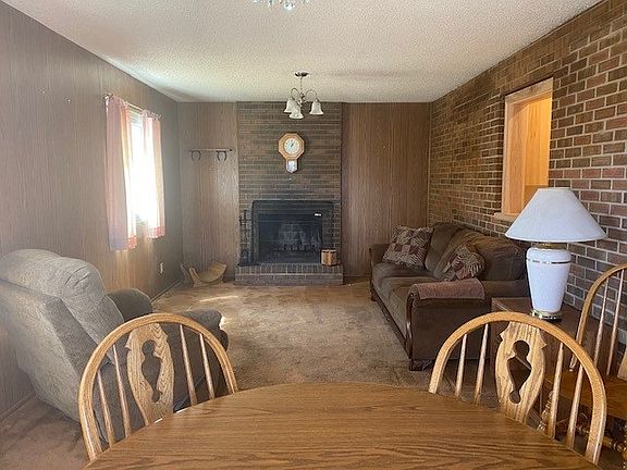 5th image of 1706 Symons St