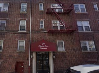 39 74th St #D1, North Bergen, NJ 07047