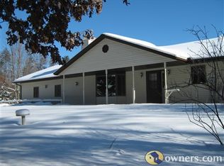 2605 N Merryland Rd, Rosholt, WI 54473