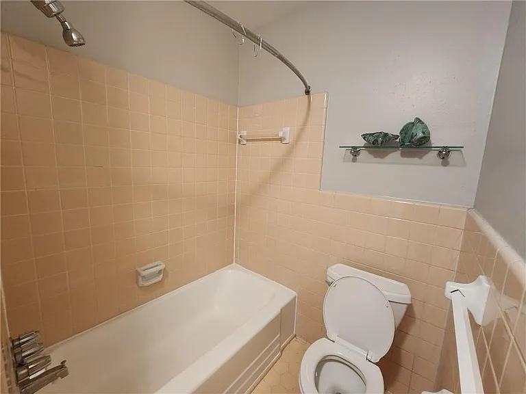 607 Nelray Blvd #A — Photo 9