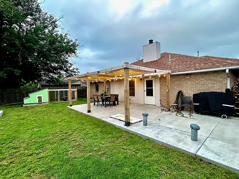 2505 Franklin Dr — Photo 39