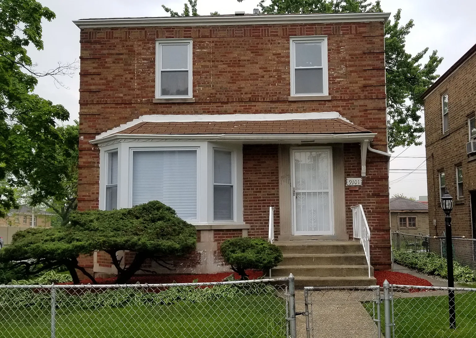 9101 S Carpenter St photo 1