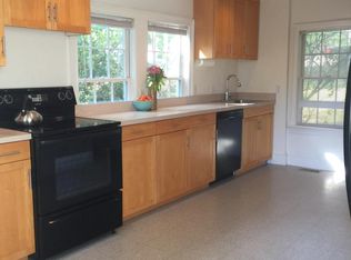 992 Greendale Ave #1, Needham, MA 02492