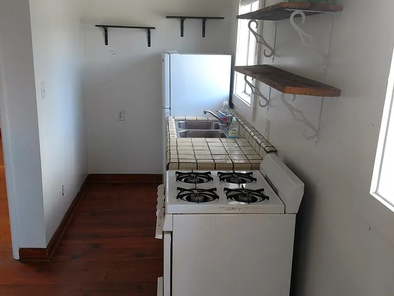 5065 Brighton Ave #COTTAGE — Photo 7