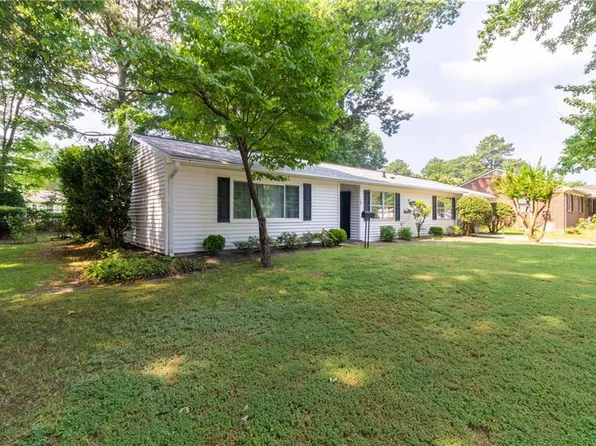 18 Signi Hi Ct, Newport News, VA 23601