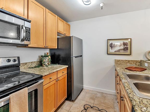 5th image of 6400 Christie Ave APT 4415