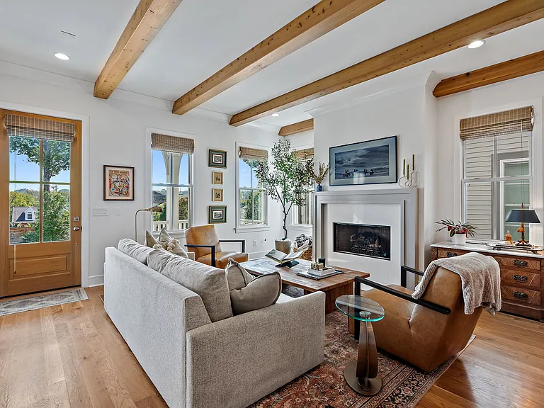 514 Hobbs Creek Dr — Photo 31