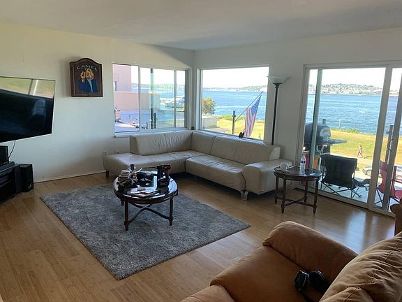 3rd image of 1727 Harbor Ave SW Unit N202