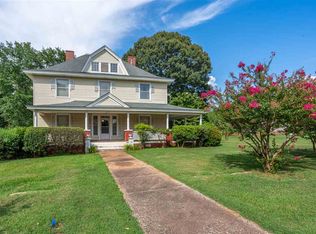 787 Main St, Wellford, SC 29385