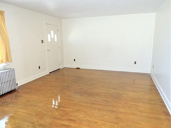 Entrance & Living Room