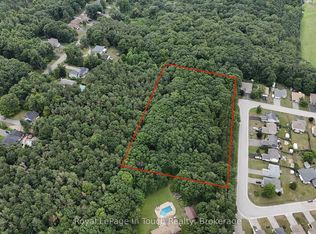 53 Mercer Cres, Penetanguishene, ON L9M 1W3